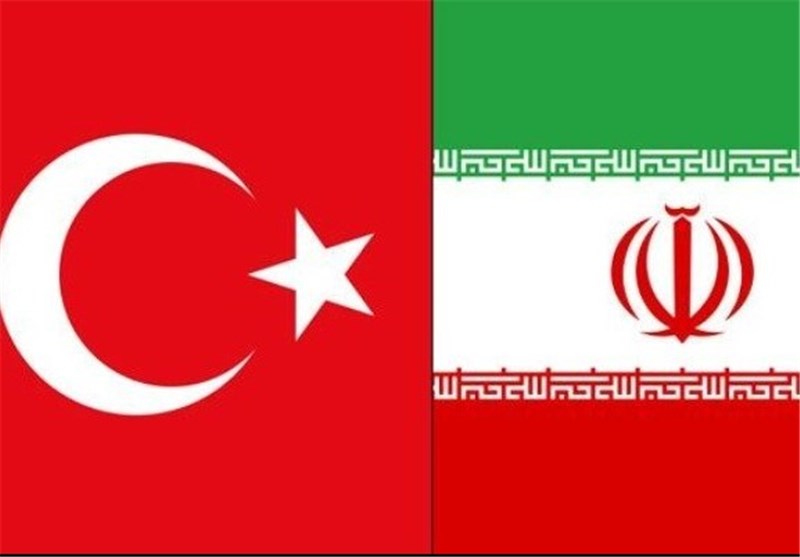 Iran, Turkey Ink Deal to Build Industrial Park