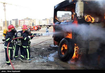 مانور اطفای حریق آتش نشانان زن- مشهد