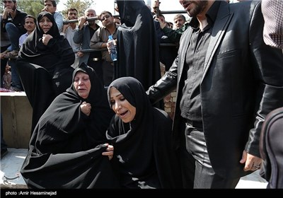 Iran Holds Funeral Processions for Victims of Deadly Crush in Saudi Arabia