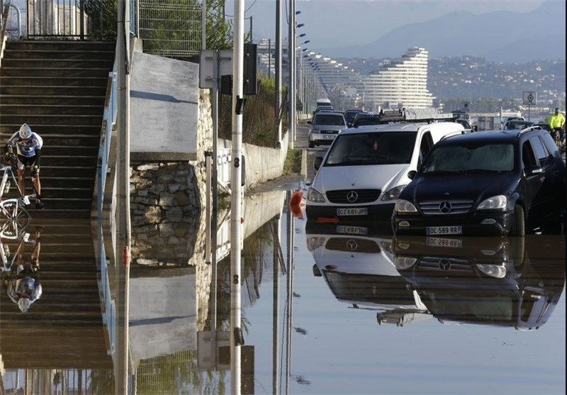 French Towns Swimming in Floodwaters, Now Rising in on Paris