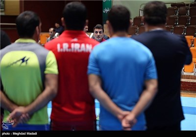 نخستین تمرین تیم ملی کشتی‌ فرنگی با حضور محمد بنا