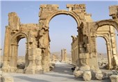 ISIL Blows Up Arch of Triumph in Syria&apos;s Palmyra