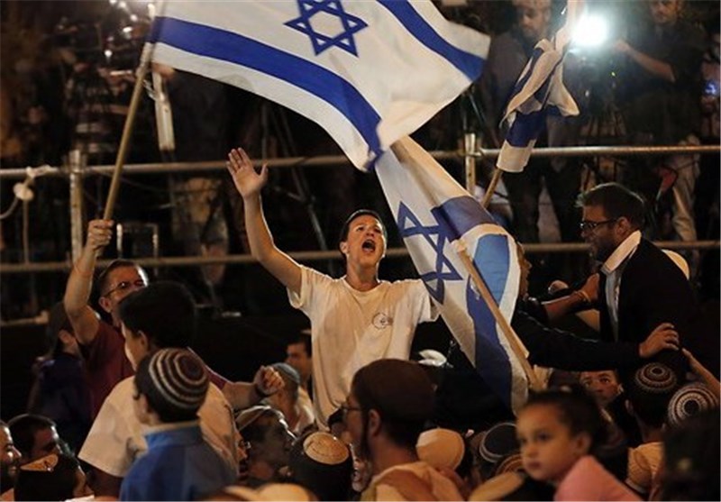زد و خورد معترضان نتانیاهو و پلیس رژیم صهیونیستی/ 10 نفر روانه بازداشتگاه شدند