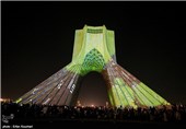 کنسرت نور در برج آزادی توسط هنرمند آلمانی