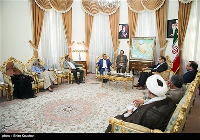 دیدار هیئت شورای عالی انقلاب یمن با علی شمخانی دبیر شورای عالی امنیت ملی