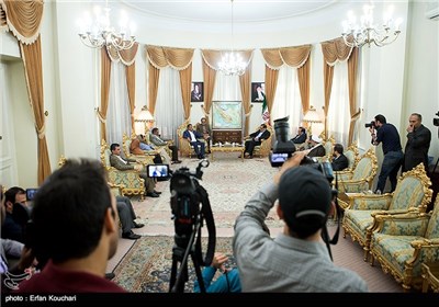 SNSC Secretary Shamkhani Meets Yemeni Delegation in Tehran