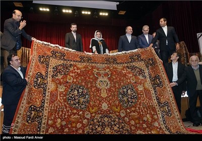 Photos: Iran’s Tabriz Named World’s Carpet Capital