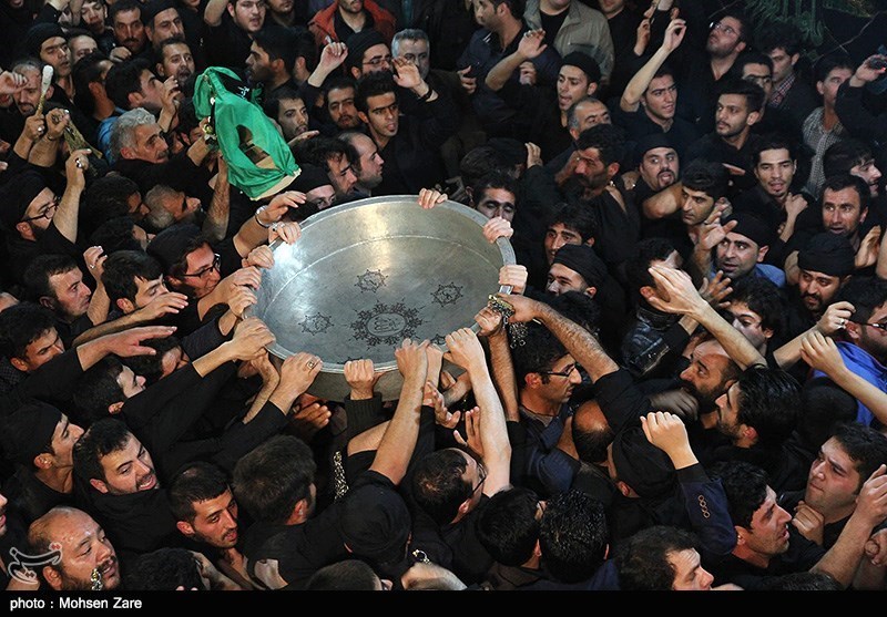 آئین سنتی طشت‌گذاری مجموعه جهانی شیخ صفی‌الدین اردبیلی برگزار شد