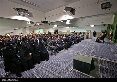 IRIB Managers, Personnel Meet Supreme Leader