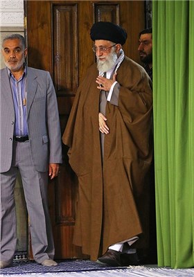 IRIB Managers, Personnel Meet Supreme Leader