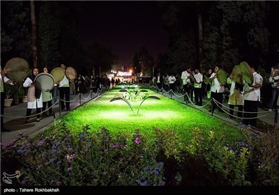 Hafez Day Marked in Mausoleum of Iran’s Most Popular Poet