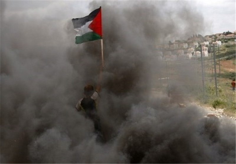 انتفاضة فلسطین تدخل أسبوعهاالثانی على وقع اتساع رقعة المواجهات واستشهاد شاب مقدسی ویوم غضب غداً الثلاثاء