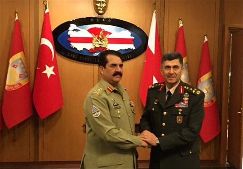 رئیس ستاد ارتش پاکستان: همواره در کنار ترکیه ایستاده‌ایم + تصاویر