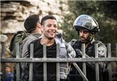 لبخند بر لبان بازداشت‌شدگان فلسطینی در انتفاضه جدید + تصاویر