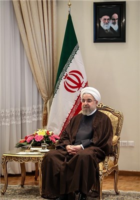 Iran’s President, Japan’s FM Meet in Tehran