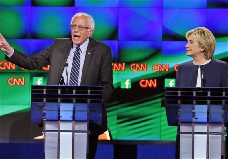 Clinton, Sanders Go on Attack in Fiercely Combative Debate