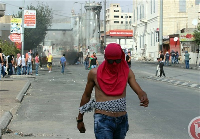 Over 400 Palestinians Injured in West Bank, Gaza Clashes