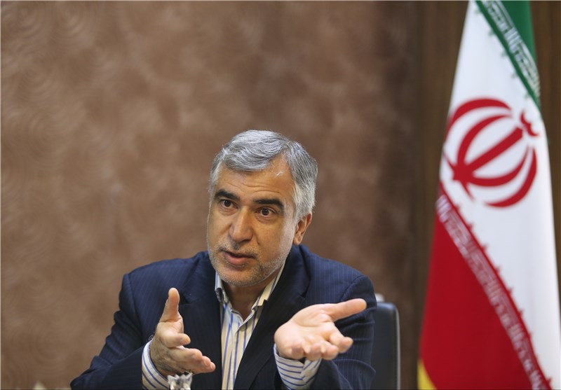 ظهره‌وند: آمریکا 7 تریلیون دلار برای مهار ایران هزینه کرد ولی الان نمی‌تواند در منطقه بماند
