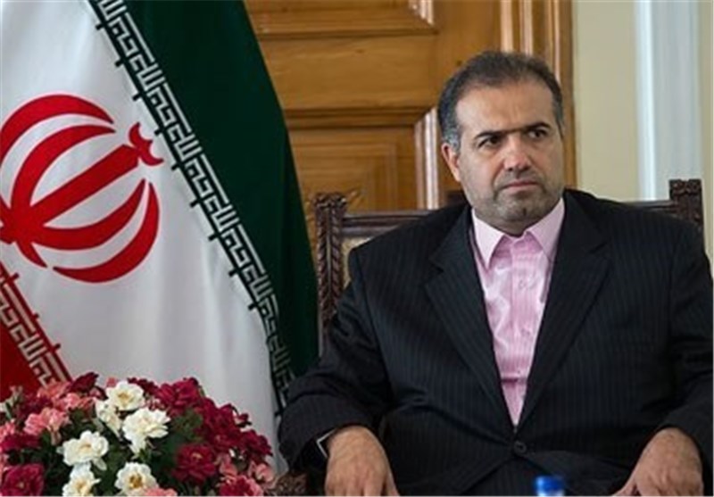 ایران برای برقراری امنیت در کنار مردم عراق و سوریه ایستاده است