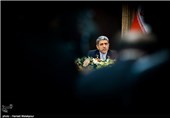 علی طیب‌نیا وزیر اقتصاد در نشست تبیین سیاست‌های جدید اقتصادی دولت