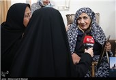 مادر شهید دارالمومنین: پدرش که از دنیا میرفت، گفت عکس مجتبی را روی سینهام بگذارید