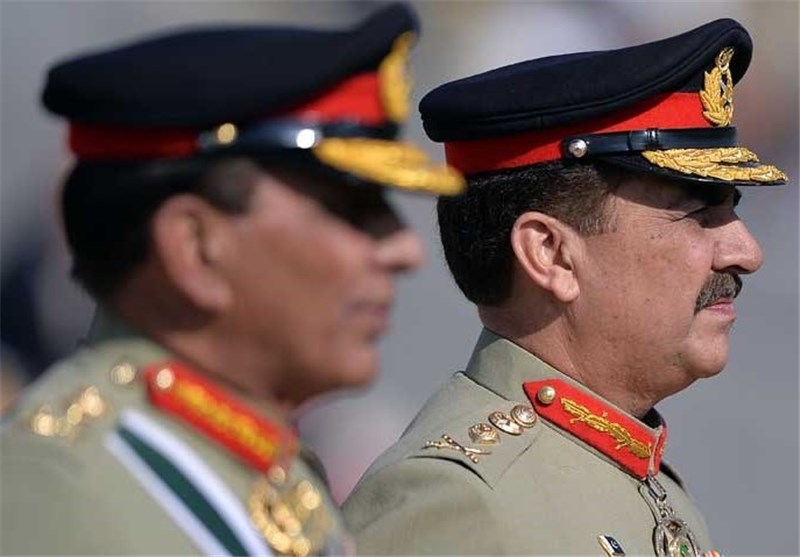 برکناری 8 افسر ارتش پاکستان به اتهام فساد مالی توسط ژنرال «راحیل شریف»