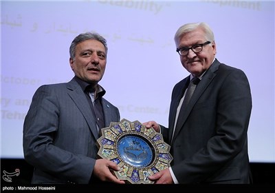 German FM Makes Speech at University of Tehran 