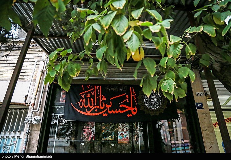 برچیده شدن کتیبه‌های سالار شهیدان توسط شهرداری تهران