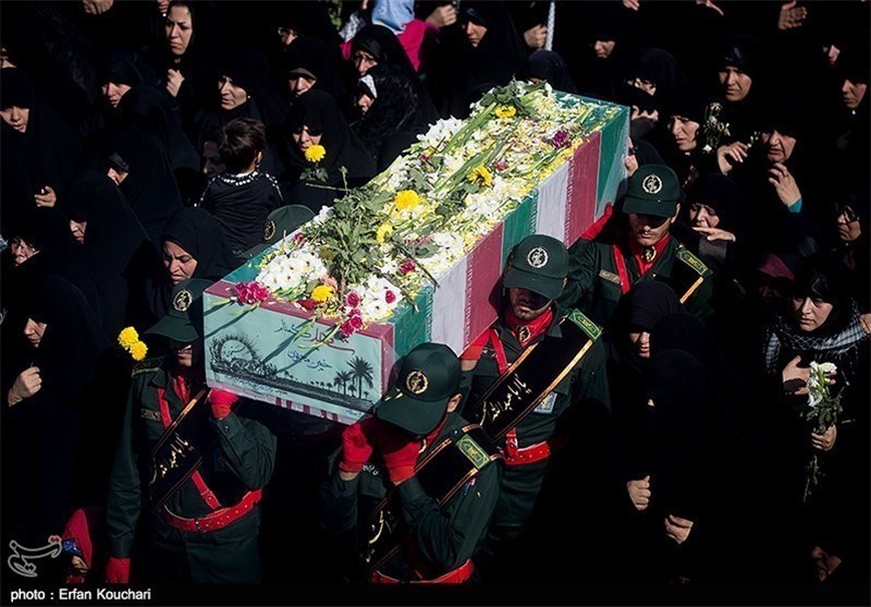 تشییع و خاکسپاری پیکر مطهر 12 شهید گمنام در 4 استان + جزئیات