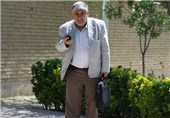 پورکیانی: نباید ماجرای حل شدن مشکلات استقلال خوزستان را کِش بدهیم/ روی قول استاندار حساب کرده‌ایم