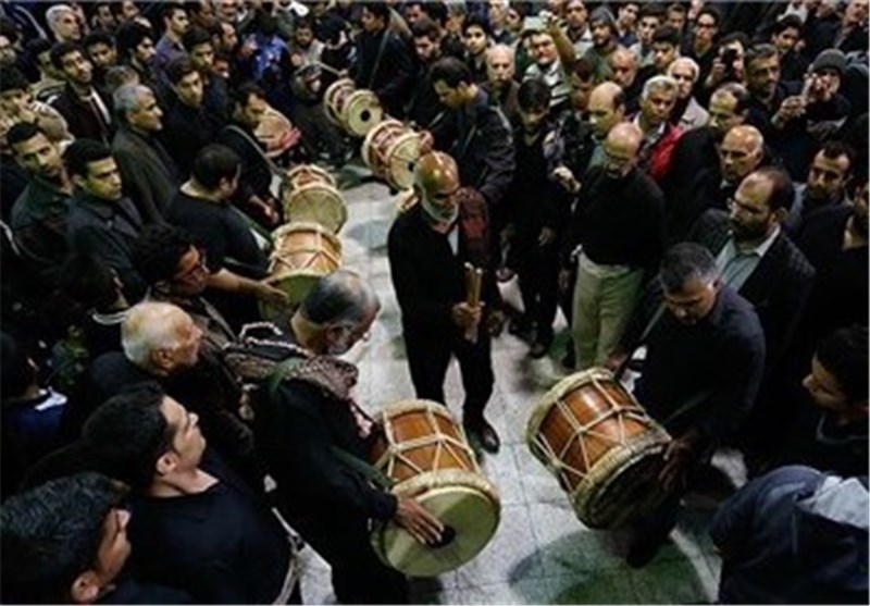 آیین سنتی زیارت شهدای گمنام در هفتگل خوزستان برگزار شد