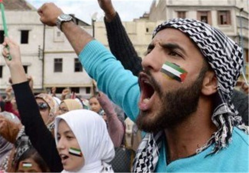 تظاهرات هزاران مغربی در همبستگی با انتفاضه مسجد الاقصی