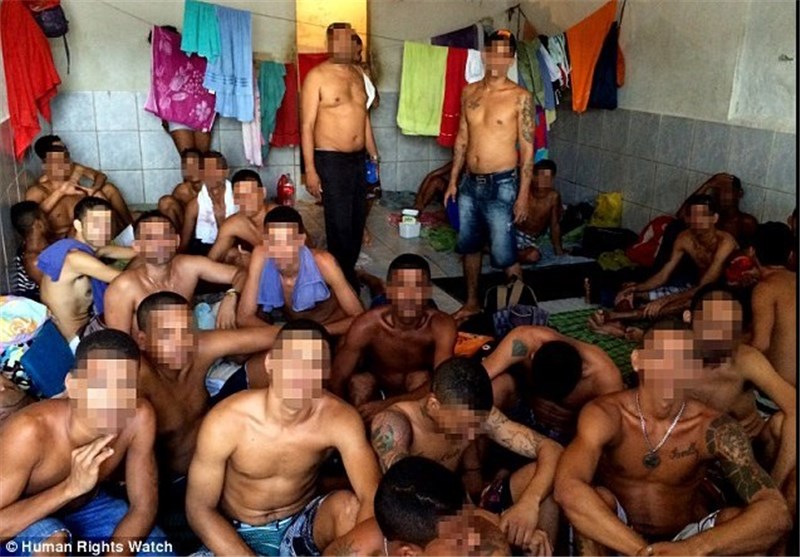 شرایط وحشتناک زندان‌های برزیل؛ هر تخت سیمانی برای 10 زندانی