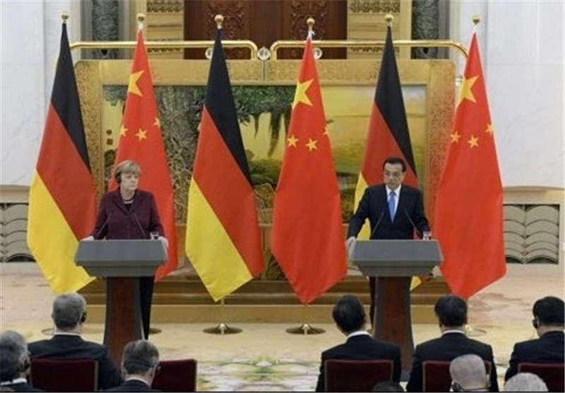 China&apos;s Xi Jinping in Berlin to Talk Trade, Missiles, Pandas Ahead of G20