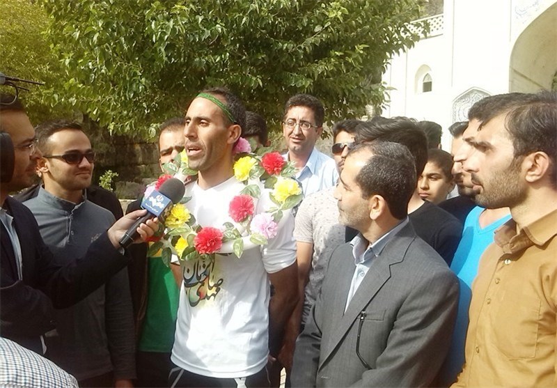 دونده شیرازی رکورد ملی دو فوق ماراتن 92 کیلومتر را شکست