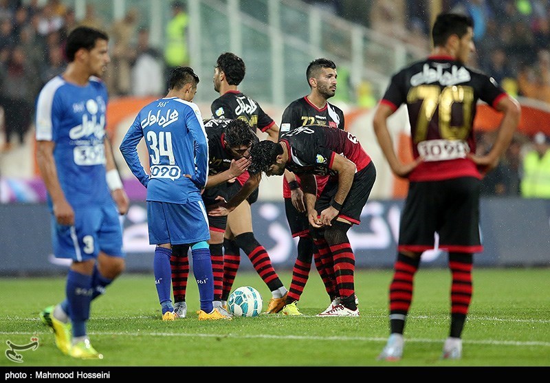 استقلال و پرسپولیس &quot;زیان‌ده شدند&quot;؛ مجلس تفحص را کلید زد