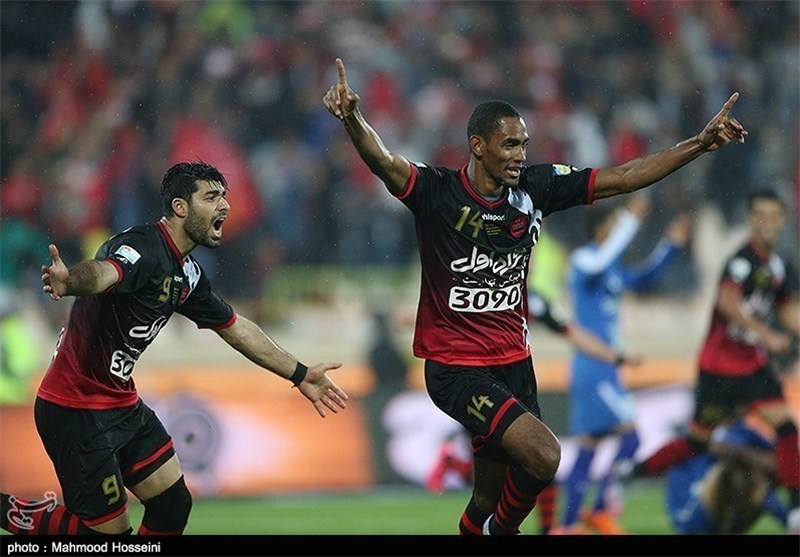 Jerry Bengtson Aims to Become Top Scorer in Iran Professional League