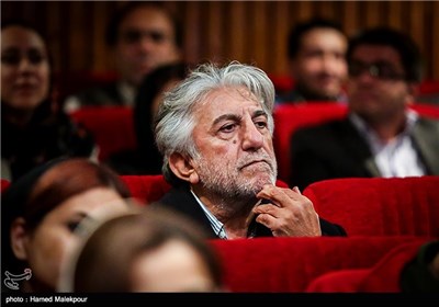 رضا کیانیان در نهمین شب انجمن منتقدان و نویسندگان سینمای ایران