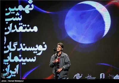 سخنرانی ناصر تقوایی در نهمین شب انجمن منتقدان و نویسندگان سینمای ایران