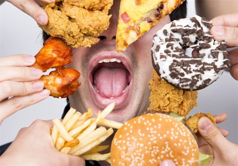 Short Sleep Linked to Distracted Secondary Eating, Drinking