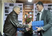 قرارداد بوخونسف با فدراسیون دوومیدانی امضا شد