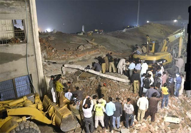 فرو ریختن ساختمان در پاکستان 18 کشته برجا گذاشت + تصاویر