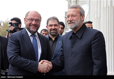 Iran’s Speaker Larijani, EP President Schulz Meet in Tehran