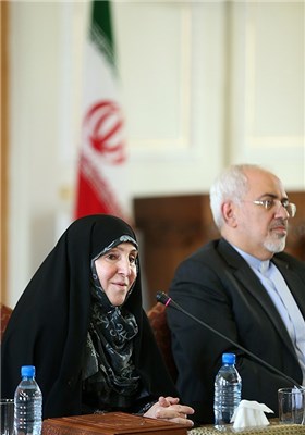 محمدجواد ظریف وزیر امور خارجه و مرضیه افخم سخنگوی سابق وزارت امور خارجه