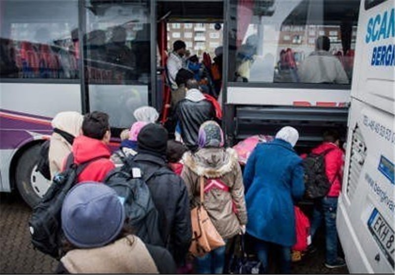Refugee Haven Sweden Imposes Border Controls in EU Migration Crisis