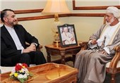Senior Iranian Diplomat, Omani FM Discuss Syria Crisis