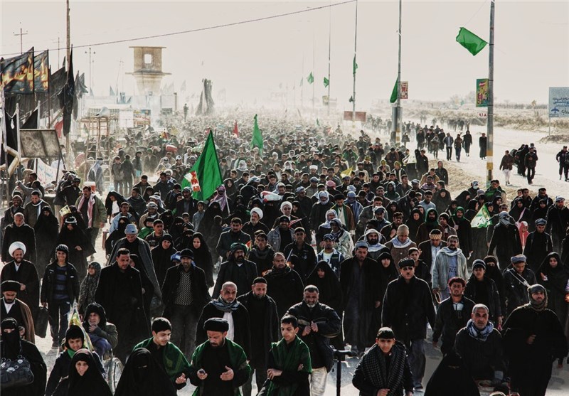 &quot;الحسین وحدتنا&quot; عنوان شعار امسال دانشجویان در مراسم راهپیمایی اربعین‌