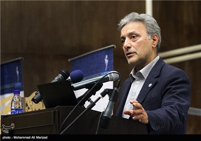 سخنرانی نیلی رئیس دانشگاه تهران در مراسم رونمایی از ربات انسان‌نمای ملی سورنای 3