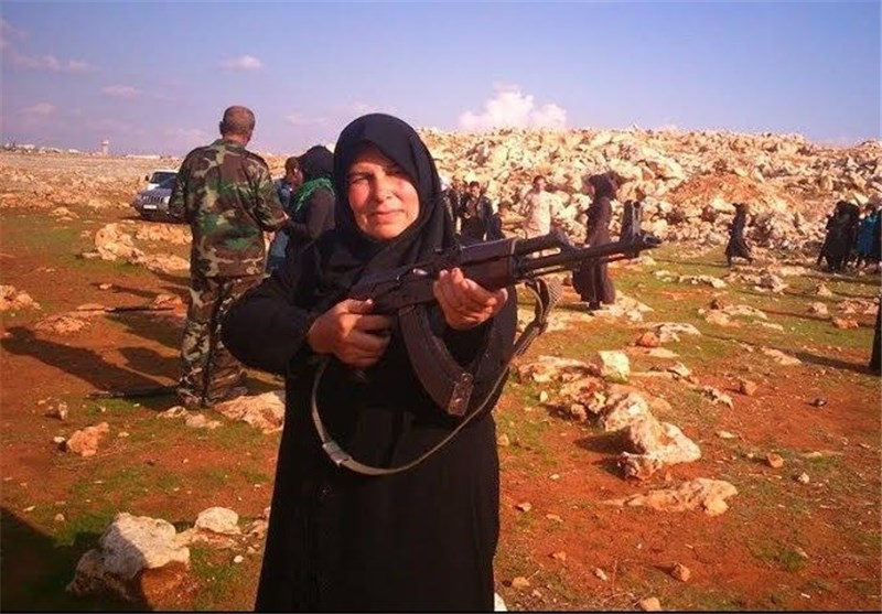 Civilian Women Receive Military Training in Syria