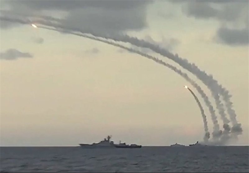 شلیک موشک‌های کروز از دریای خزر به سمت مواضع داعش + فیلم//آماده ارسال 24
